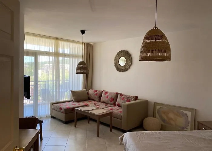 31 South Pearl Homes * Szozopol